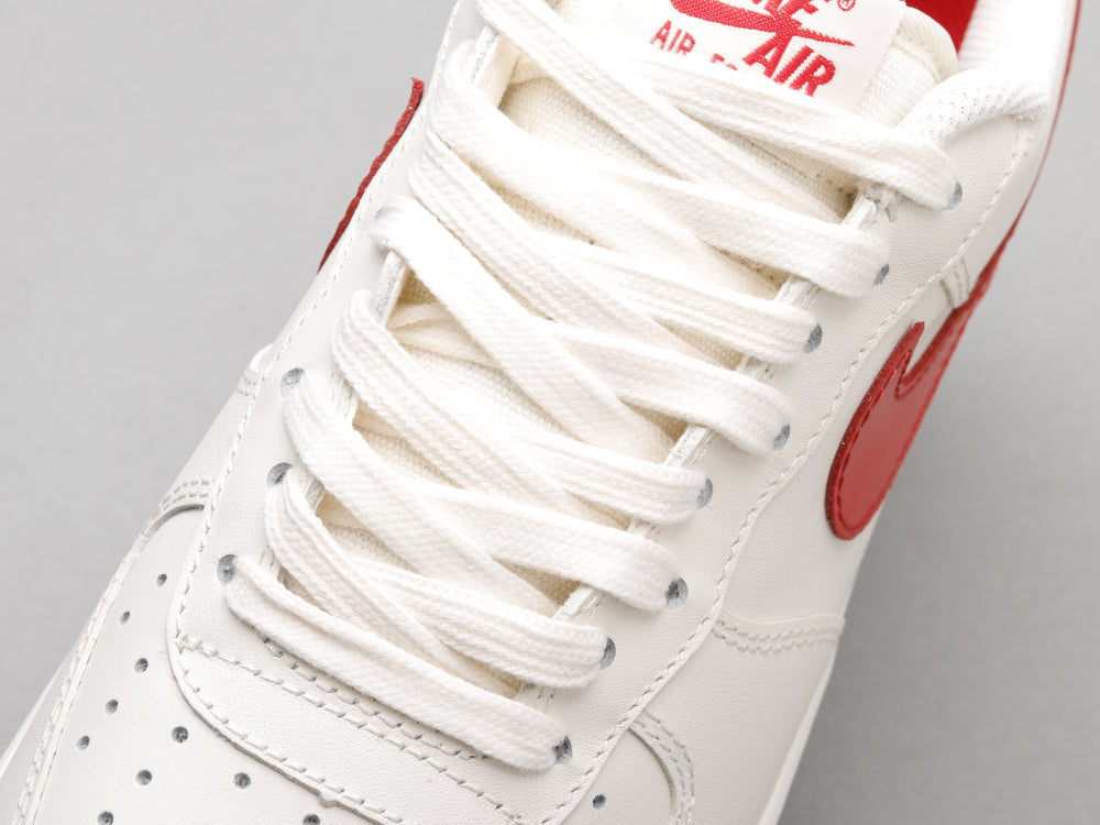 VO - AF1 retro white red low top