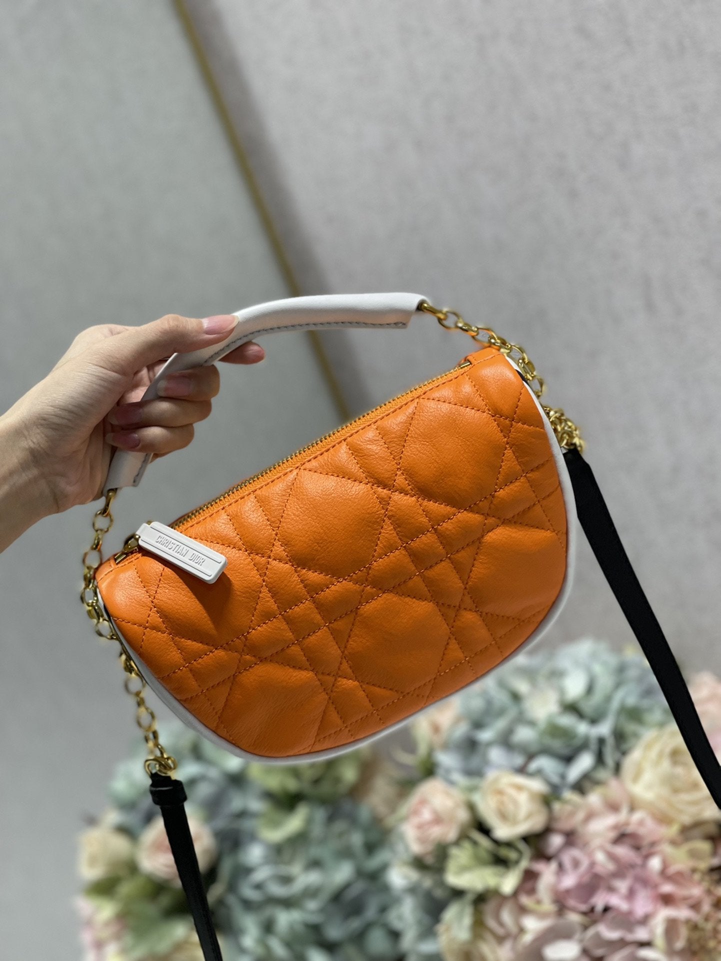 DI Small Vibe Hobo Bag Fluorescent Orange Macrocannage, Orange Handbags, Crossbody Bags, 20cm CD M7200ODDO_M057