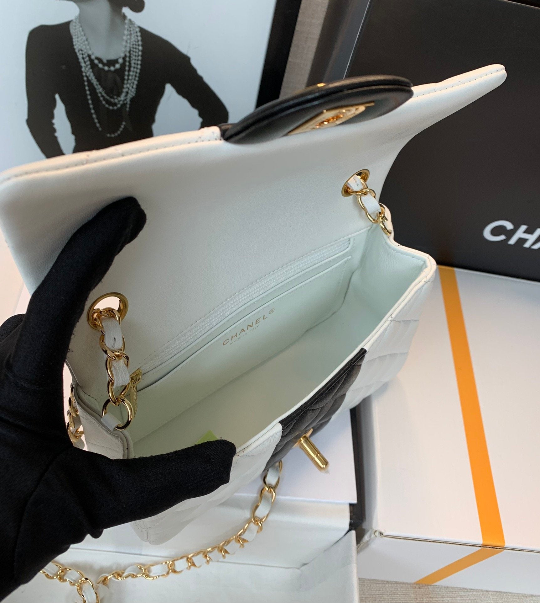 ChanelMini Flap Bag White For Women 7.8in/20cm