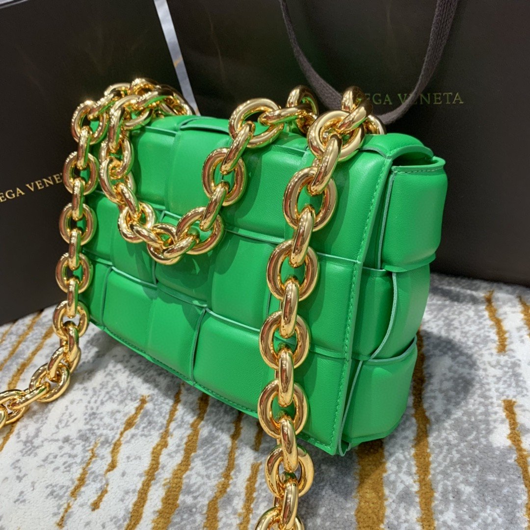 BV Chain Cassette Bag For Women 10.2in/26cm In Green 631421VBWZ03722