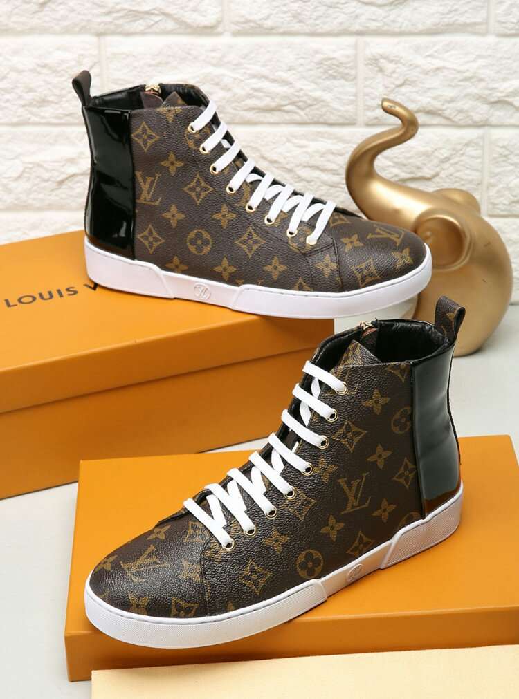 VO - LUV Stellar Trainer Boot Sneaker