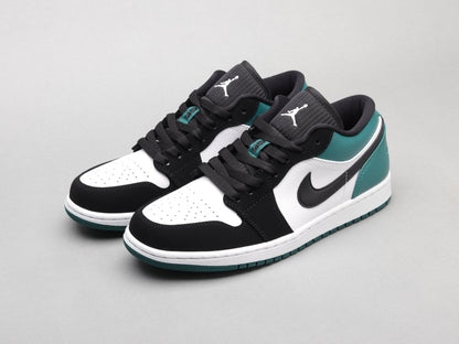 VO - AJ1 black and green toes