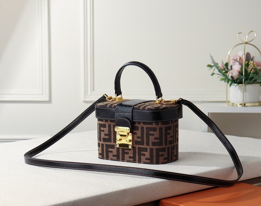 VO - AF Handbags FVO 073