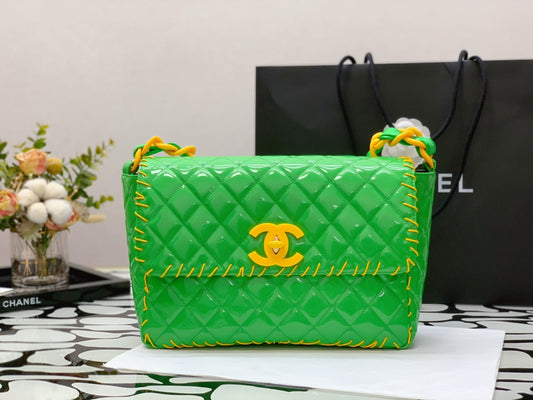 ChanelVinyl Classic Green and Yellow Shoulder bag For Women 29cm/11.5in