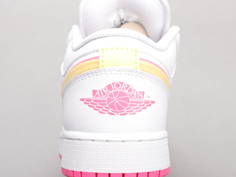 VO - AJ1 White and yellow powder candy