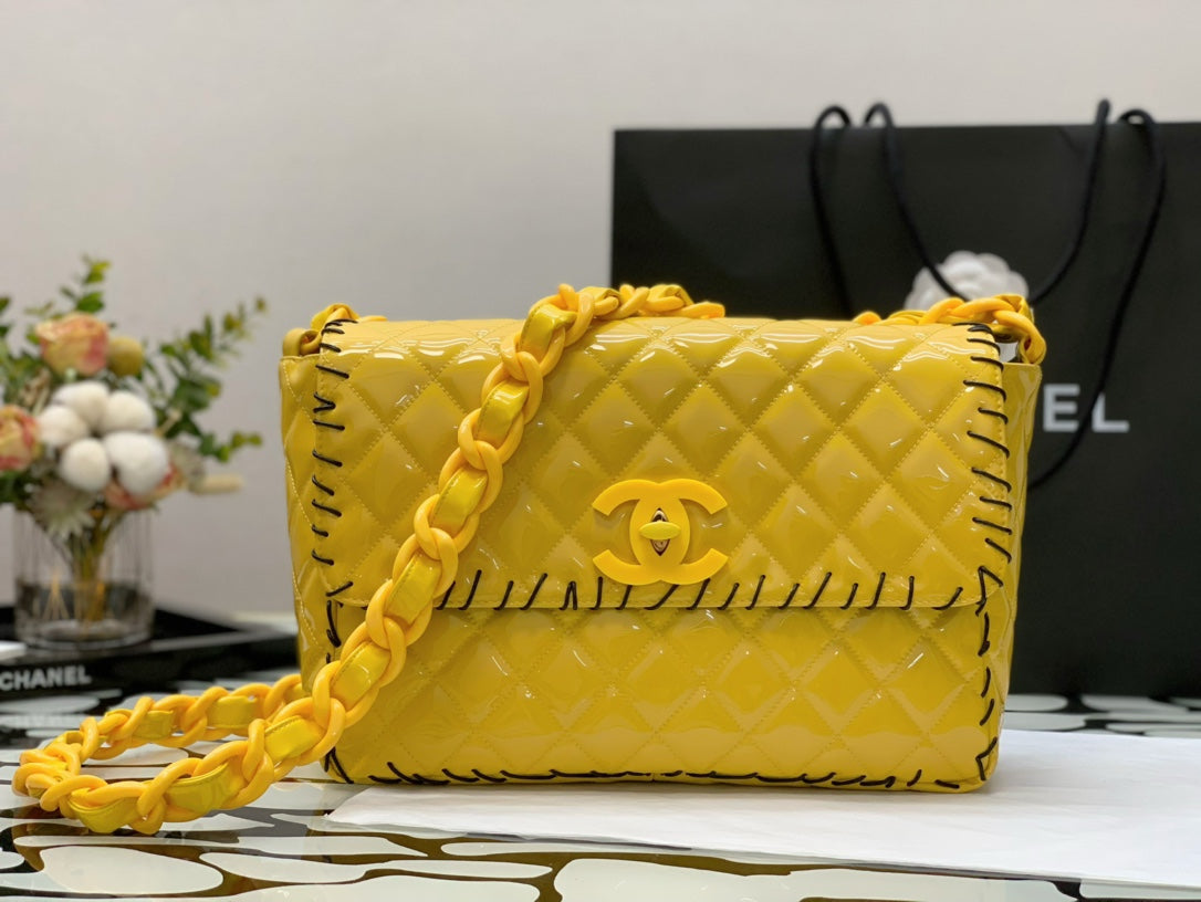 ChanelVinyl Classic Yellow Shoulder bag For Women 29cm/11.5in