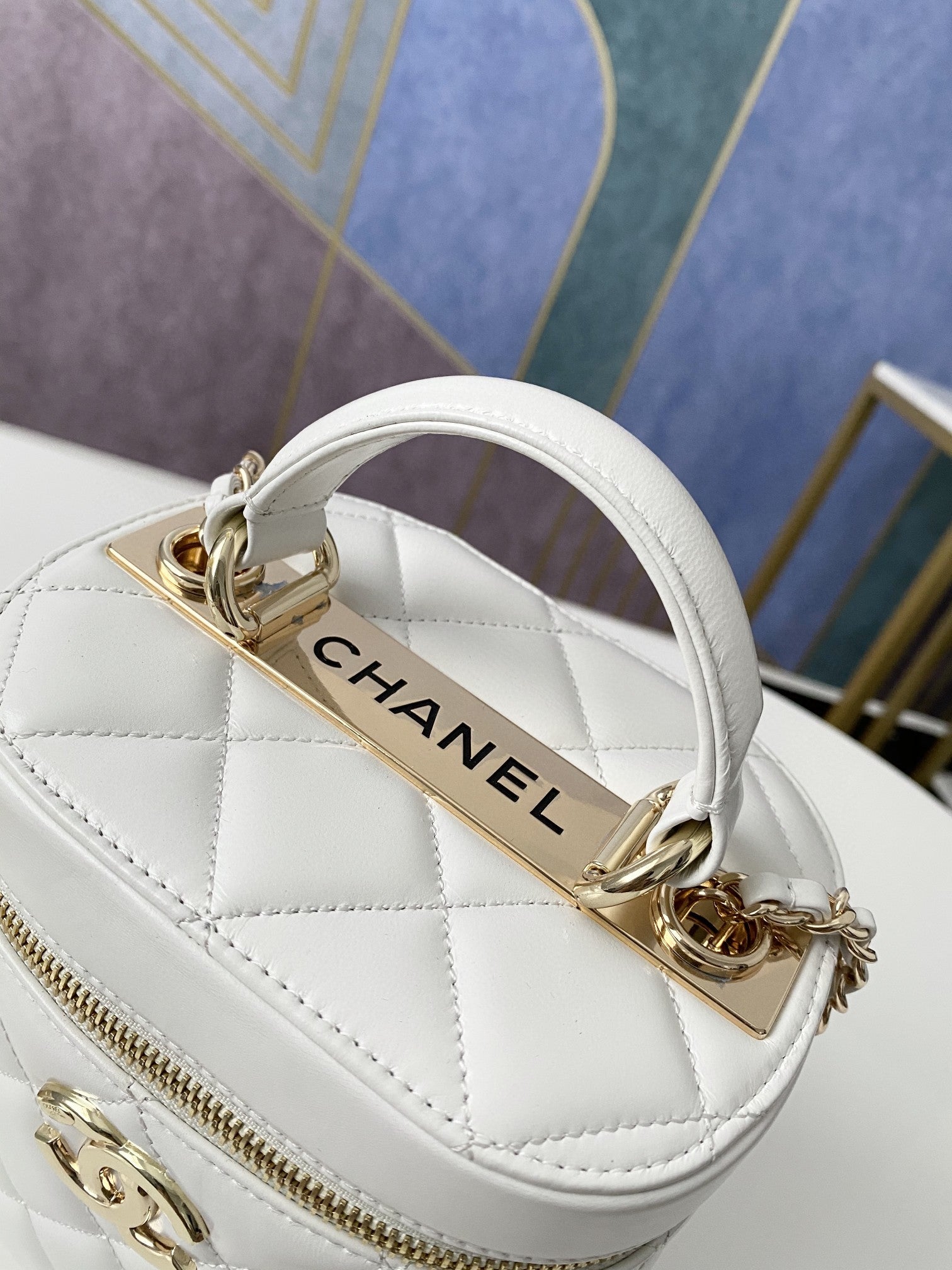 ChanelVanity Case Gold Hardware White For Women, Women&#8217;s Handbags, Shoulder Bags 9.4in/24cm 