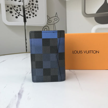 VO - AF Wallets LUV 043