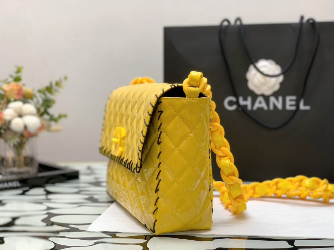 ChanelVinyl Classic Yellow Shoulder bag For Women 29cm/11.5in