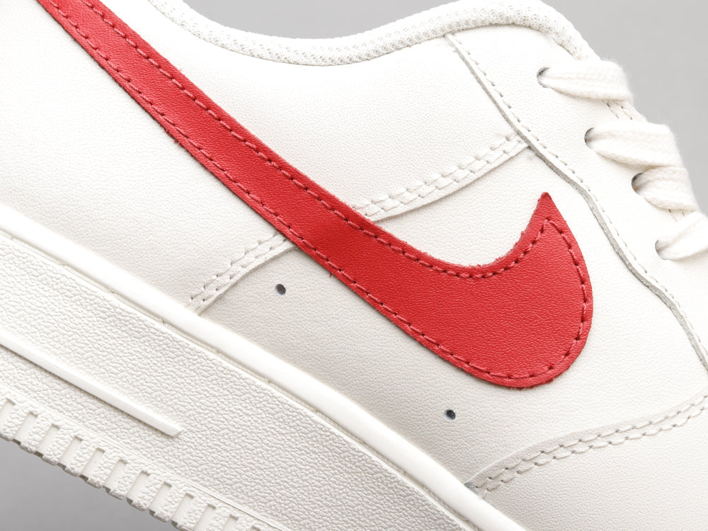 VO - AF1 retro white red low top