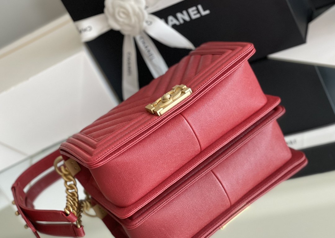 ChanelMedium Boy Handbag Red For Women 9.8in/25cm A67086