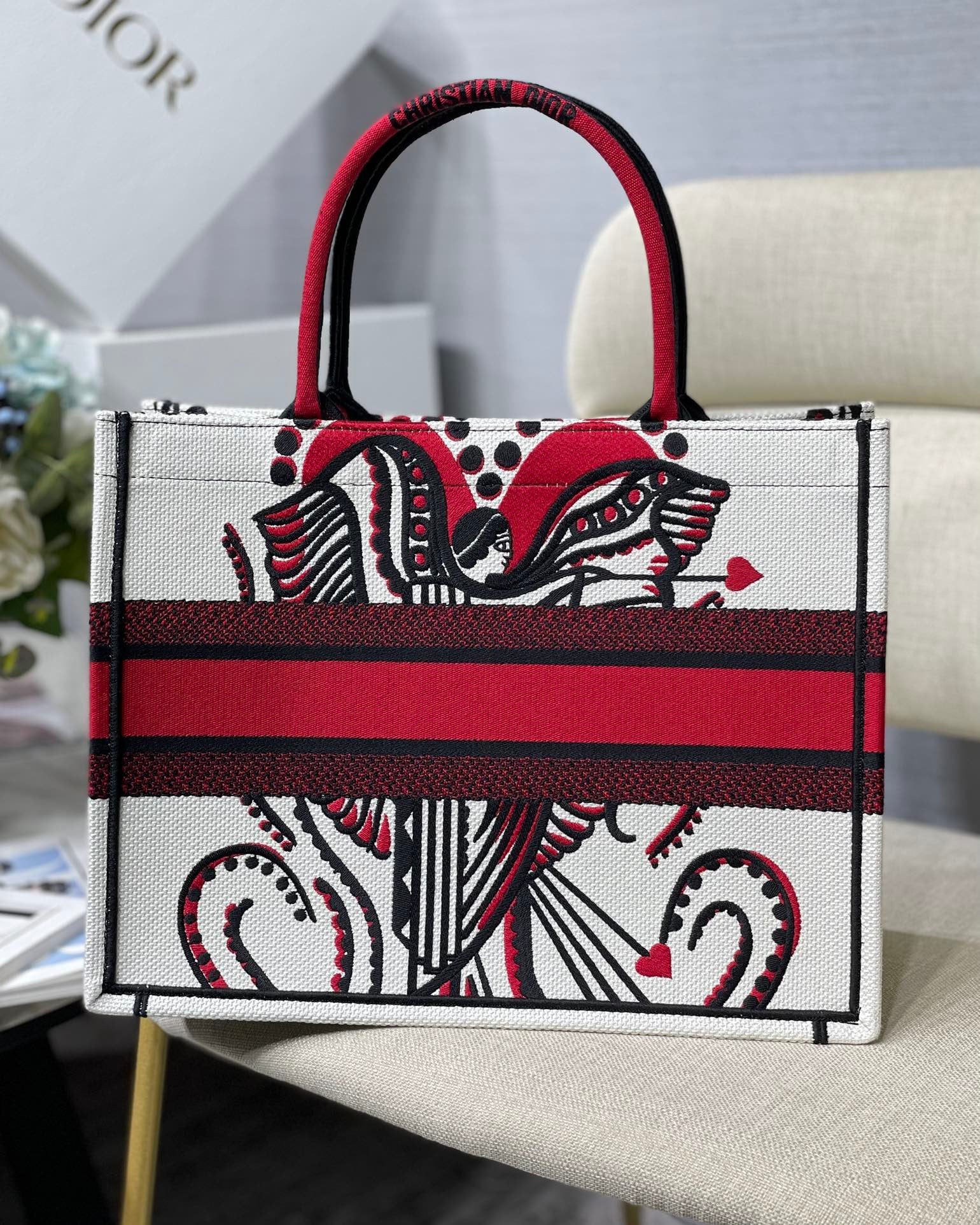 DI Medium Book Tote Latte Multicolor Cupidon Embroidery, Red/White, For Women Women’s Handbags, 41cm CD M1296ZTQG_M941