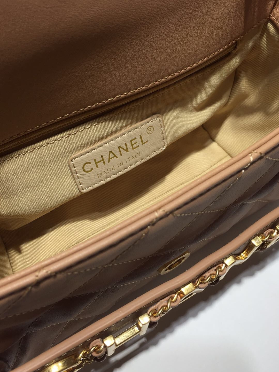 ChanelFront Logo Small Flap Bag Gold Hardware Apricot For Women, Women&#8217;s Handbags, Shoulder Bags 8.2in/21cm AS1490