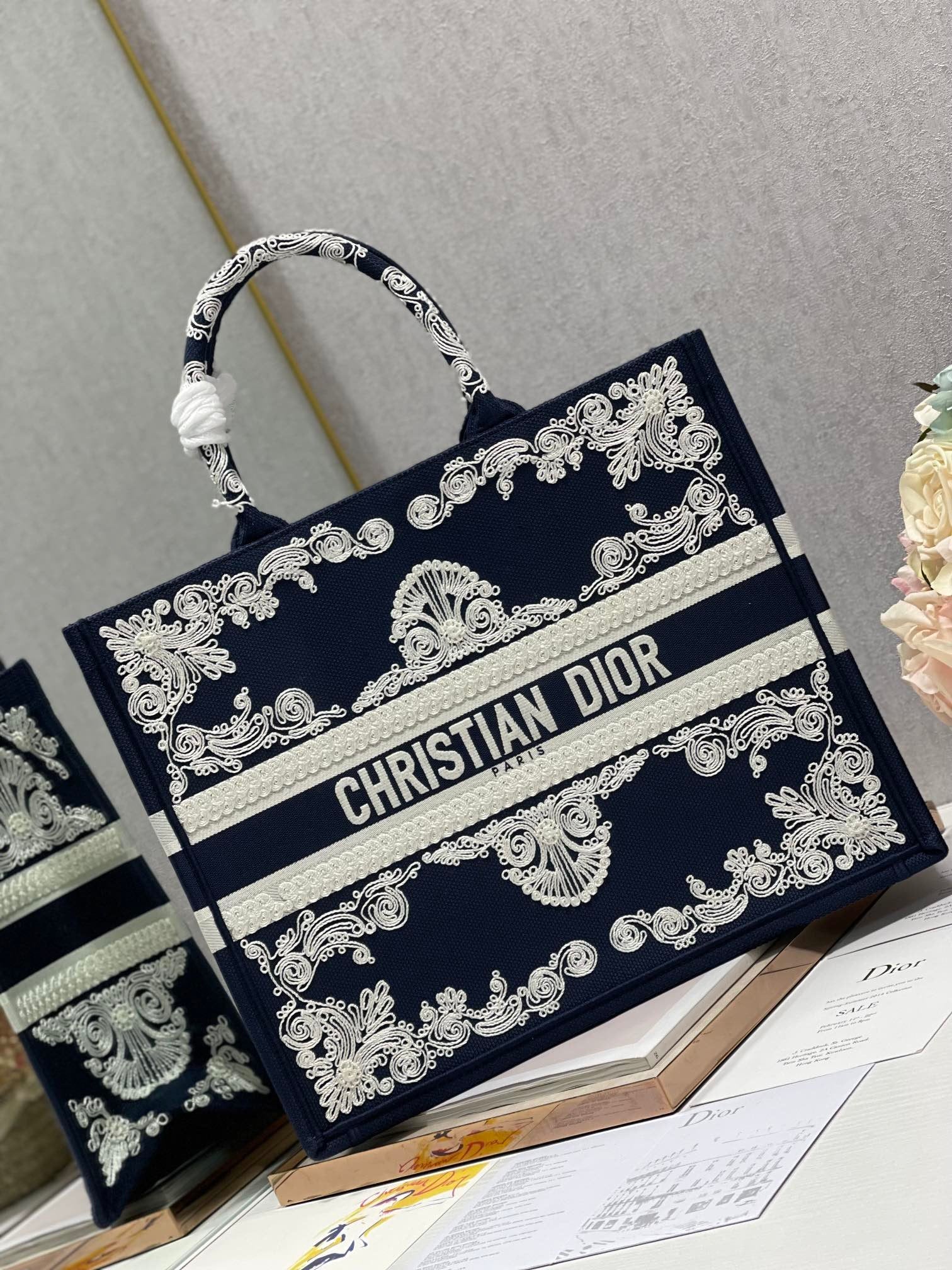 DI Medium Book Tote Blue and White Cornely Embroidery, Blue, For Women Women’s Handbags, Shoulder Bags, 42cm CD M1286ZTZB_M928