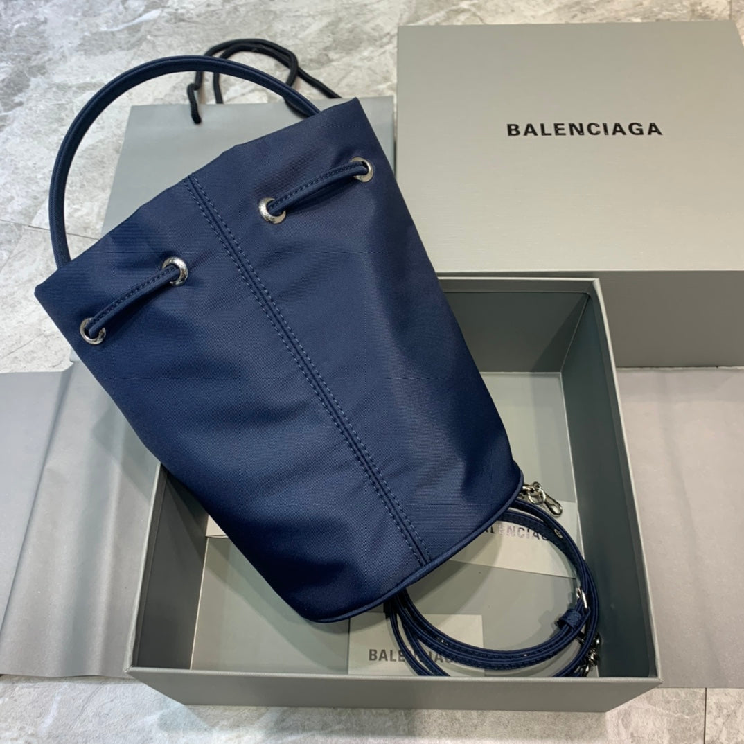 Balen Le Cagole Medium Bucket Bag In Dark Blue, For Women,  Bags 17.6in/45cm