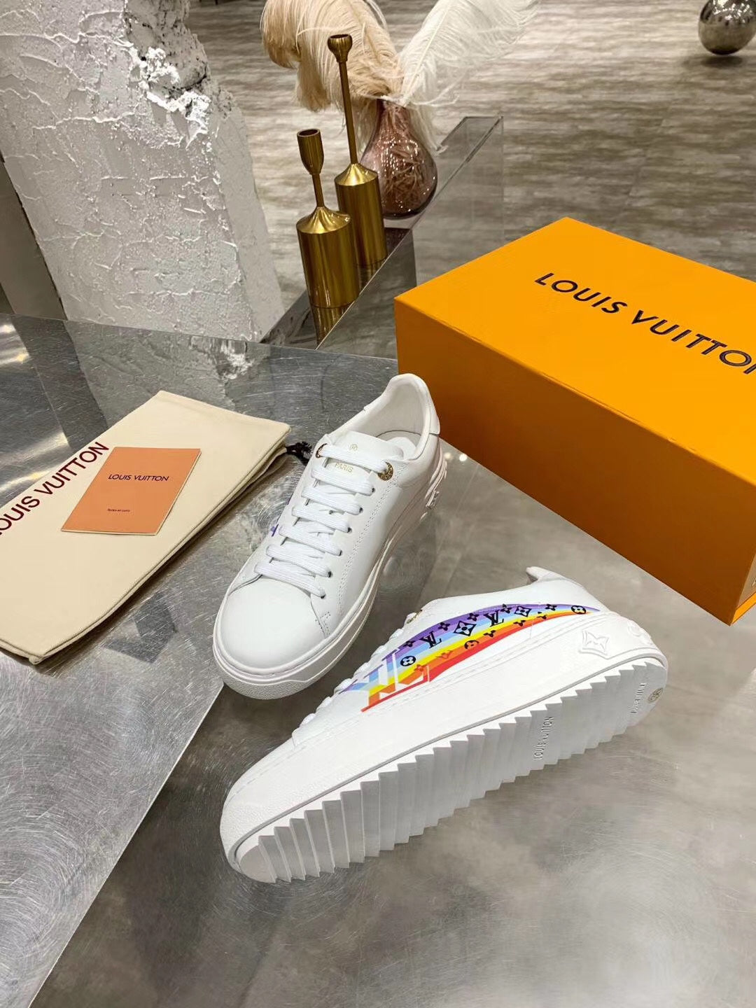 VO - LUV Casual Low White Sneaker