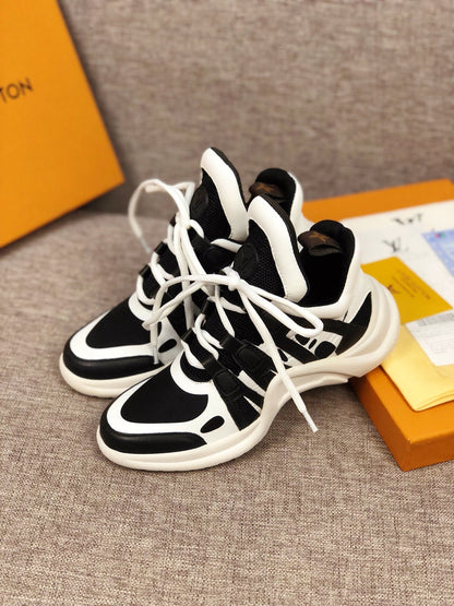 VO - LUV Archlight Black White Sneaker