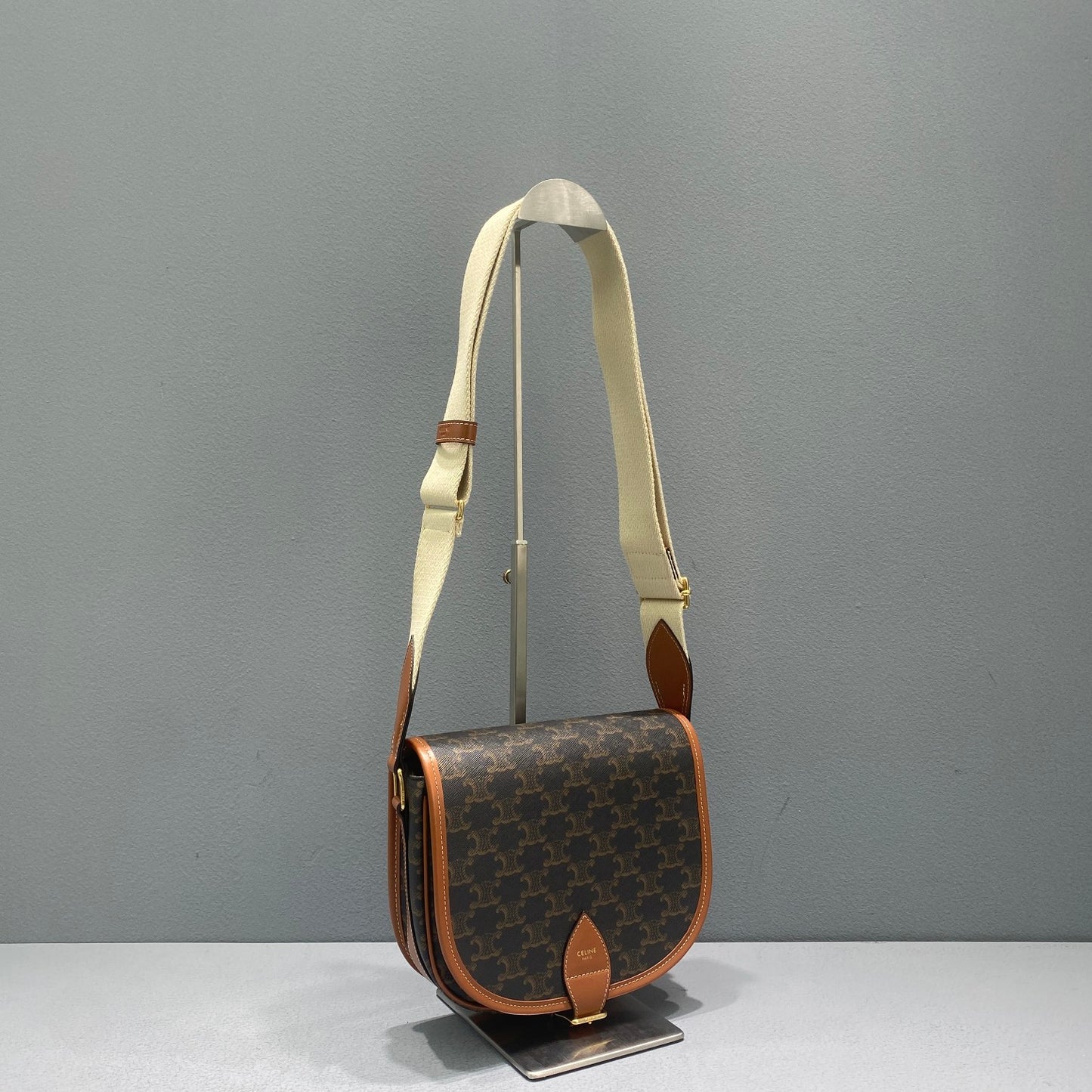 CE Large Strap Folco Bag In Triomphe Canvas Brown For Women 9in/22cm 196932BZJ.04LU