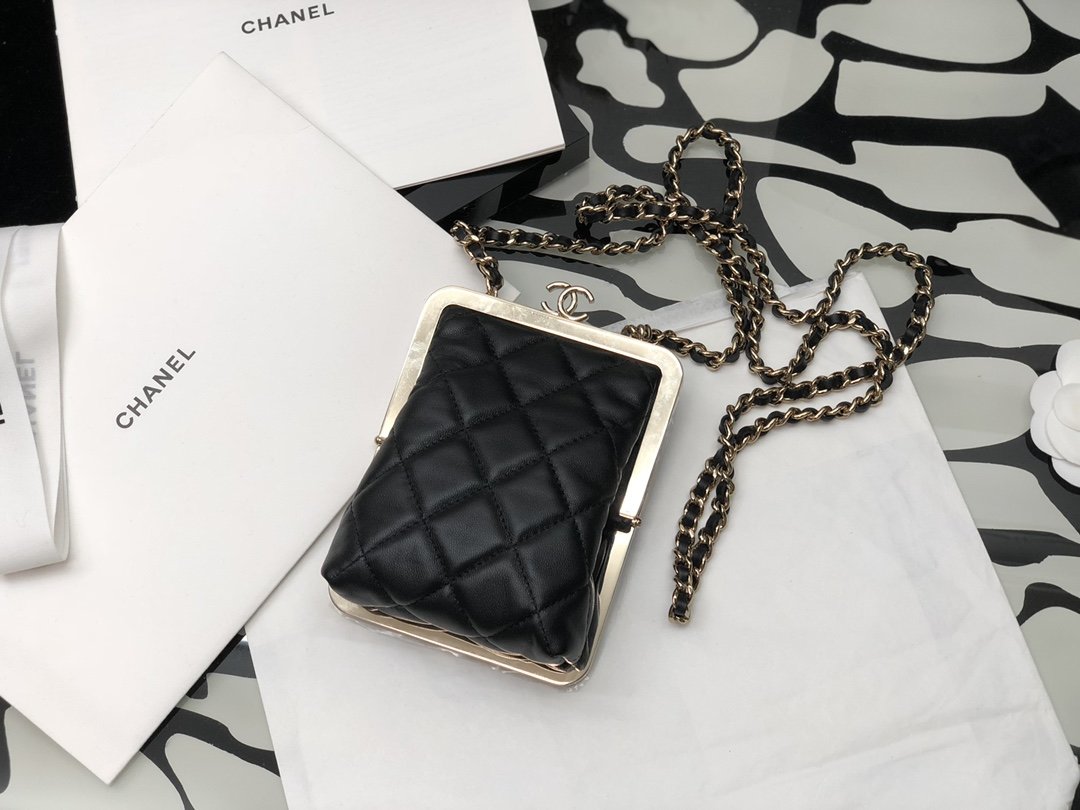 Chanel Cruise Clutch Crossbaby Black Bag For Women 13cm/5in