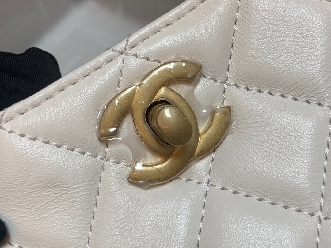 ChanelHobo Handbag White Bag For Women 16cm/6in