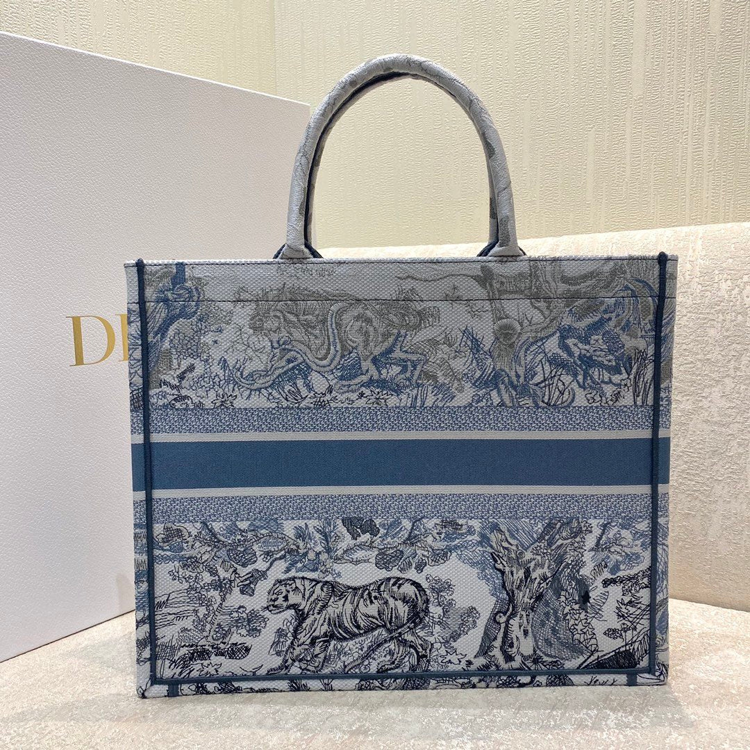 DI Large Book Tote Blue and White Cornely Embroidery, Blue, For Women Women’s Handbags, Shoulder Bags, 42cm CD M1286ZRGO_M928