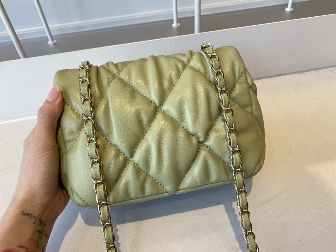 ChanelSmall Flap Bag Gold Hardware Green For Women, Women&#8217;s Handbags, Shoulder Bags 7.5in/19cm AS2232