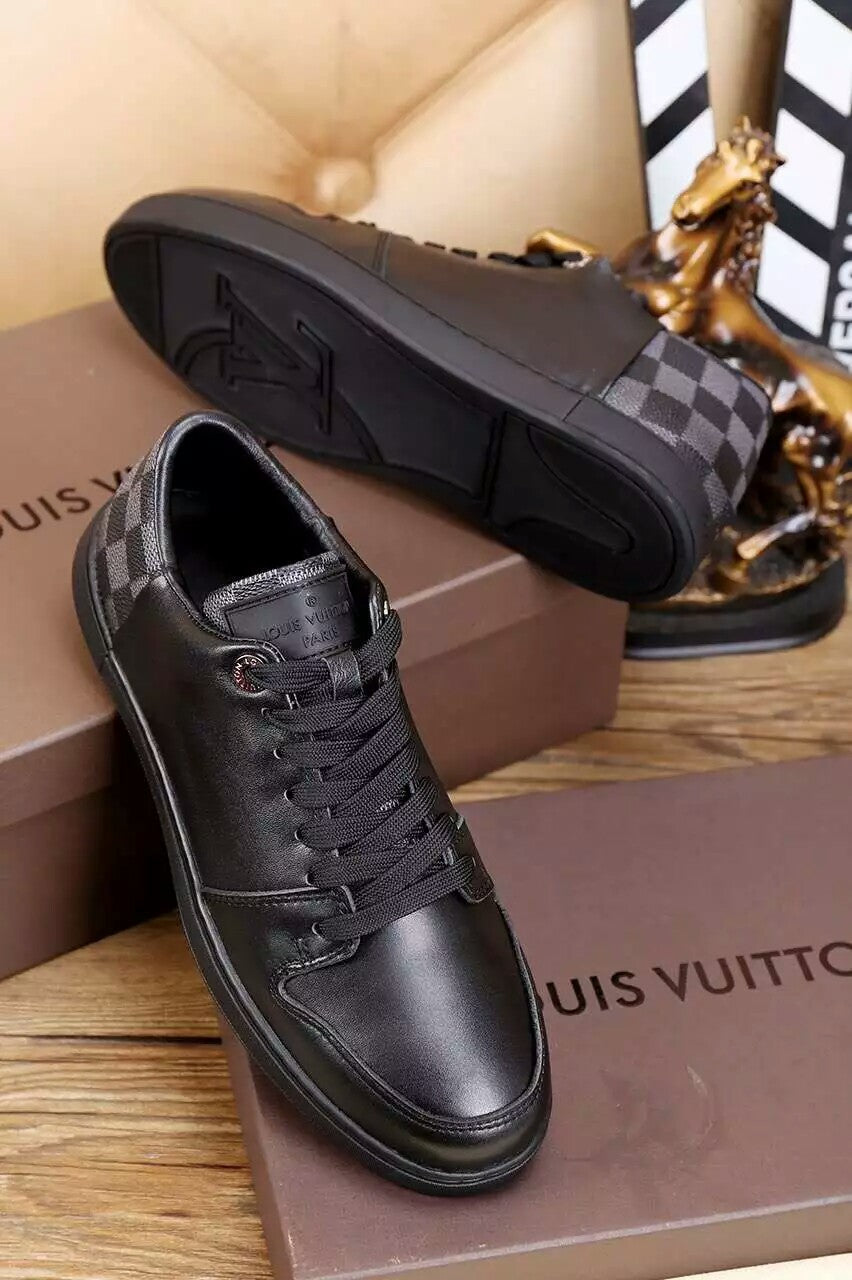 VO - LUV CEnogram Line Up Black Sneaker