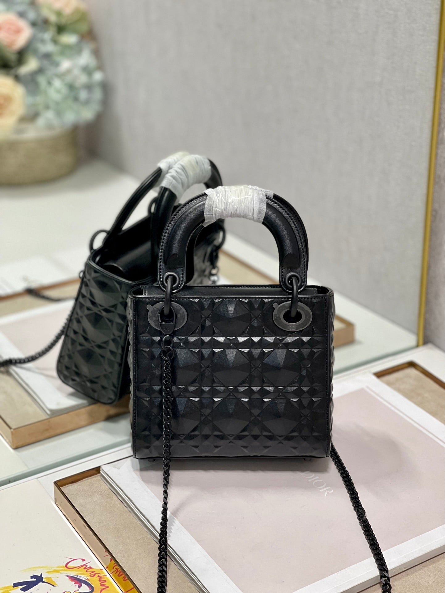 DI Mini Lady Bag Cannage with Beaded Motif, Black, For Women Women’s Handbags, Crossbody Bags, 17cm CD M0505SNEA_M900