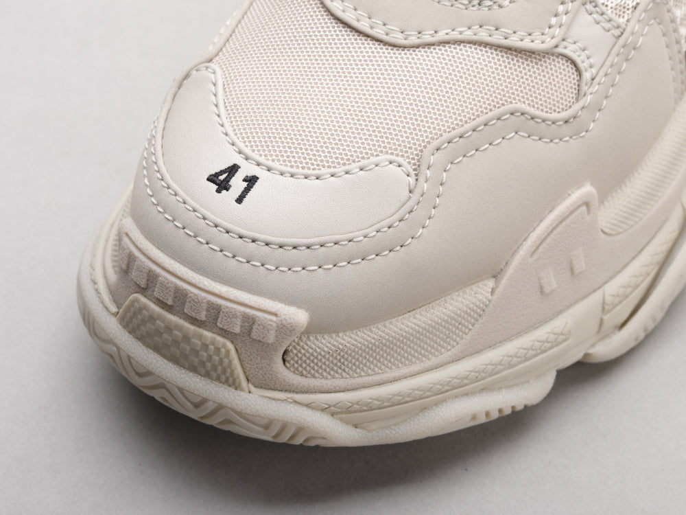 VO - Bla Triple-S Generation Milk Tea Sneaker