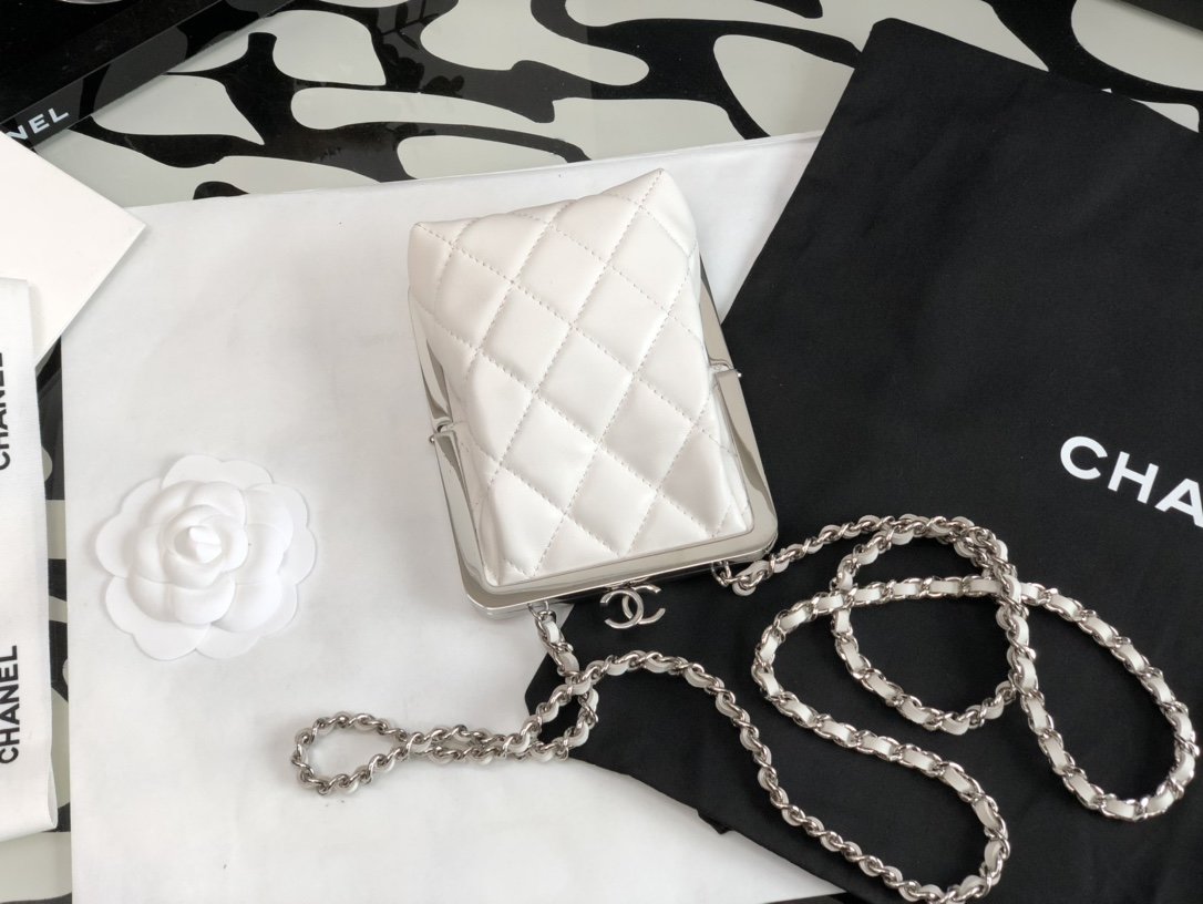 Chanel Cruise Clutch Crossbaby White Bag For Women 13cm/5in