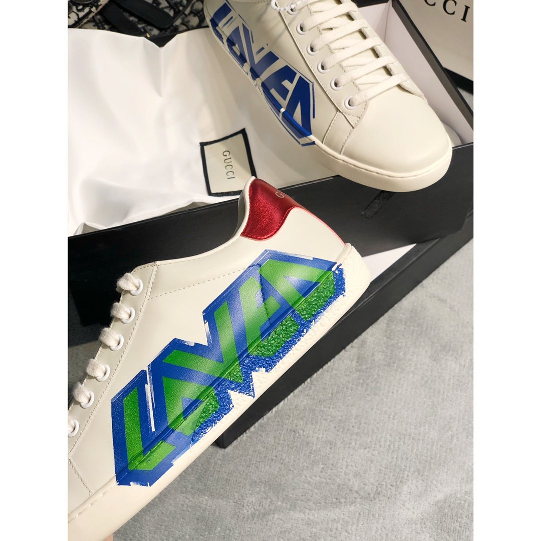 VO - GCI  Ace with loved White Sneaker 103