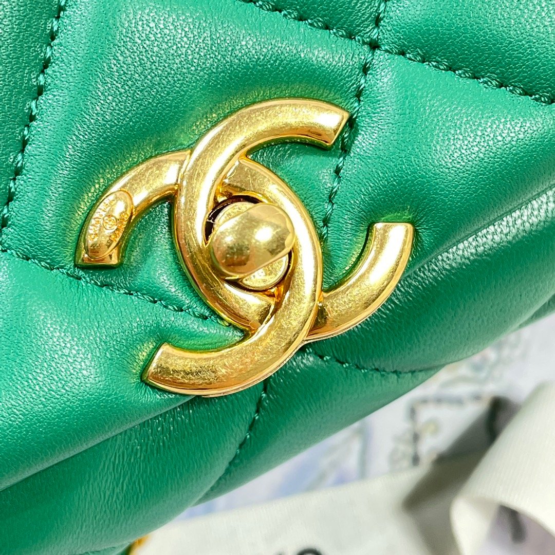 Chanel Flap Bag Gold Hardware Green For Women, Women&#8217;s Handbags, Shoulder Bags 7.9in/20cm AS3366