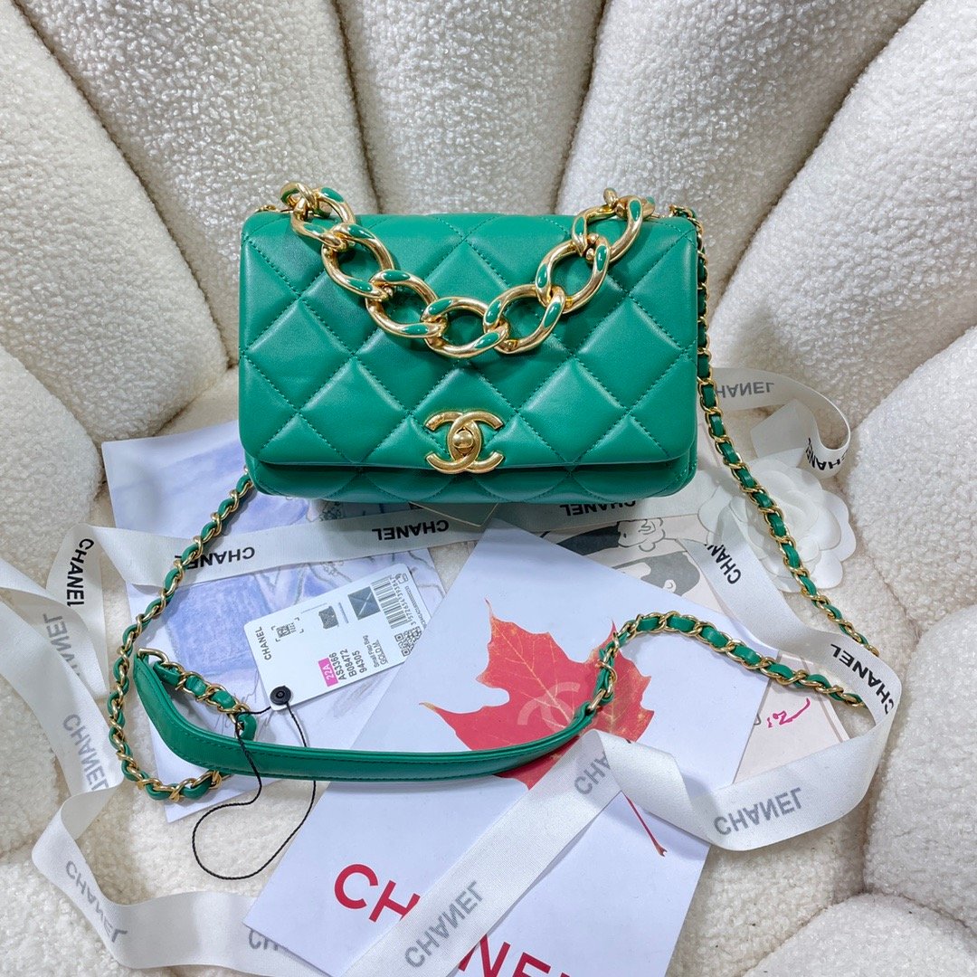 Chanel Flap Bag Gold Hardware Green For Women, Women&#8217;s Handbags, Shoulder Bags 7.9in/20cm AS3366