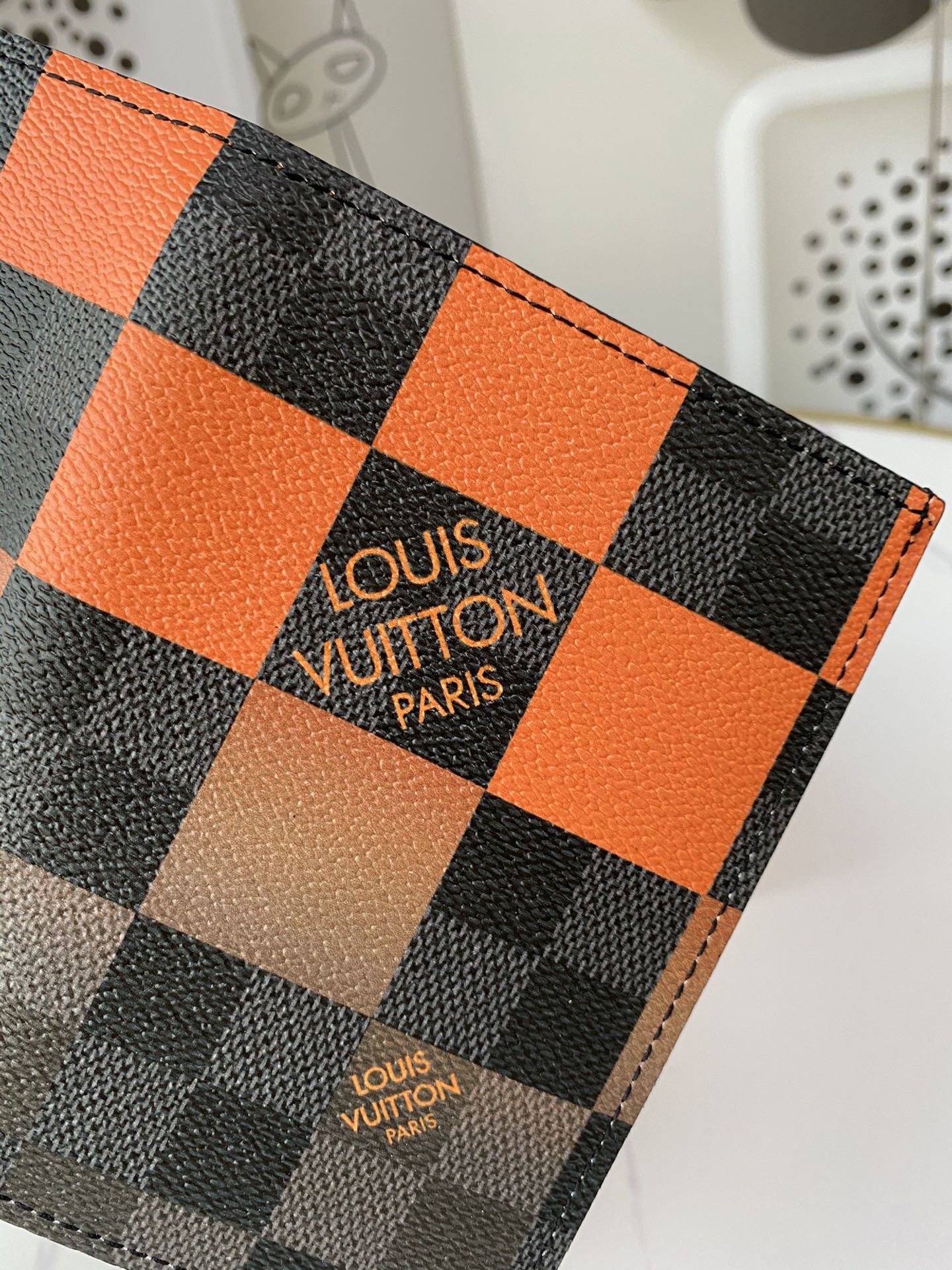 VO - AF Wallets LUV 047