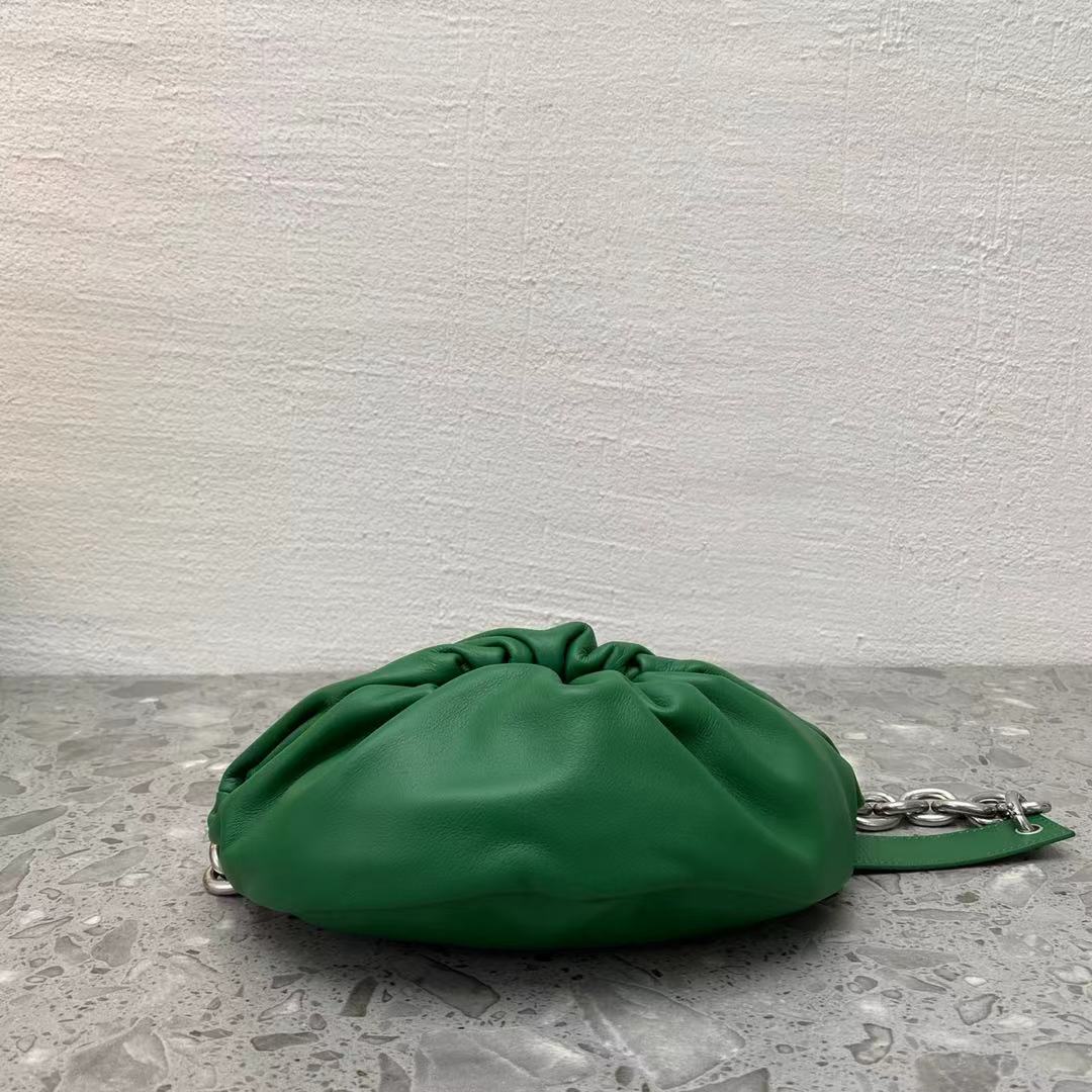 BV Chain Pouch Green, For Women, Women’s Bags 12.2in/31cm