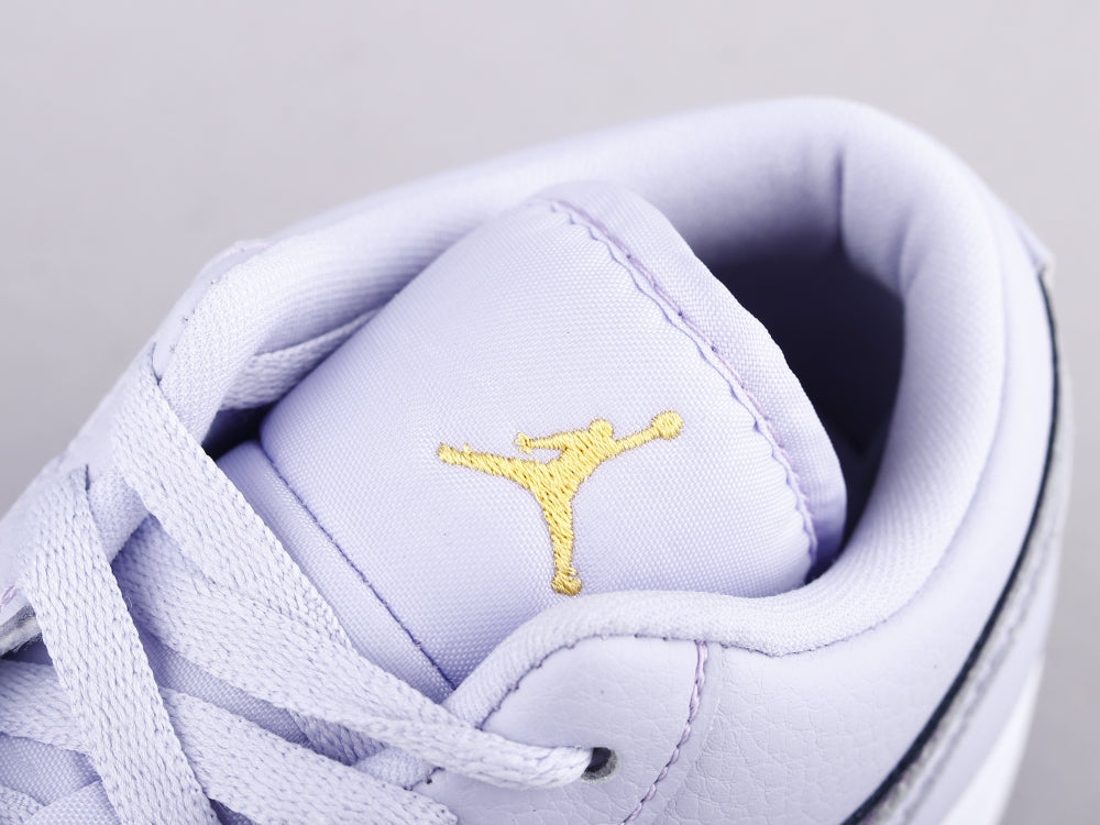 VO - AJ1 Violets