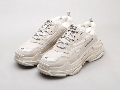 VO - Bla Triple-S Generation Milk Tea Sneaker