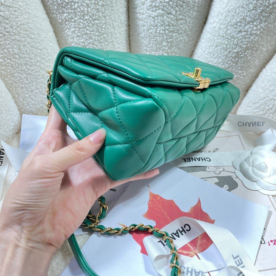 Chanel Flap Bag Gold Hardware Green For Women, Women&#8217;s Handbags, Shoulder Bags 7.9in/20cm AS3366