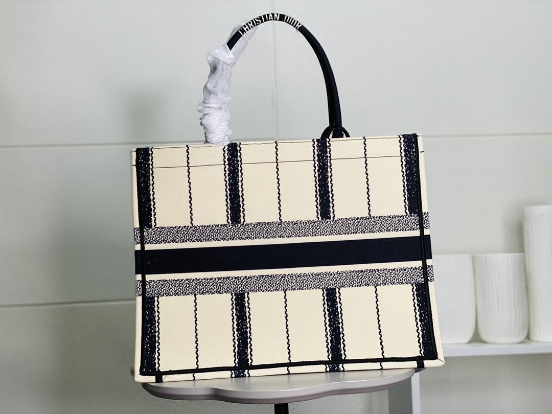 VO - AF Handbags DIR 117