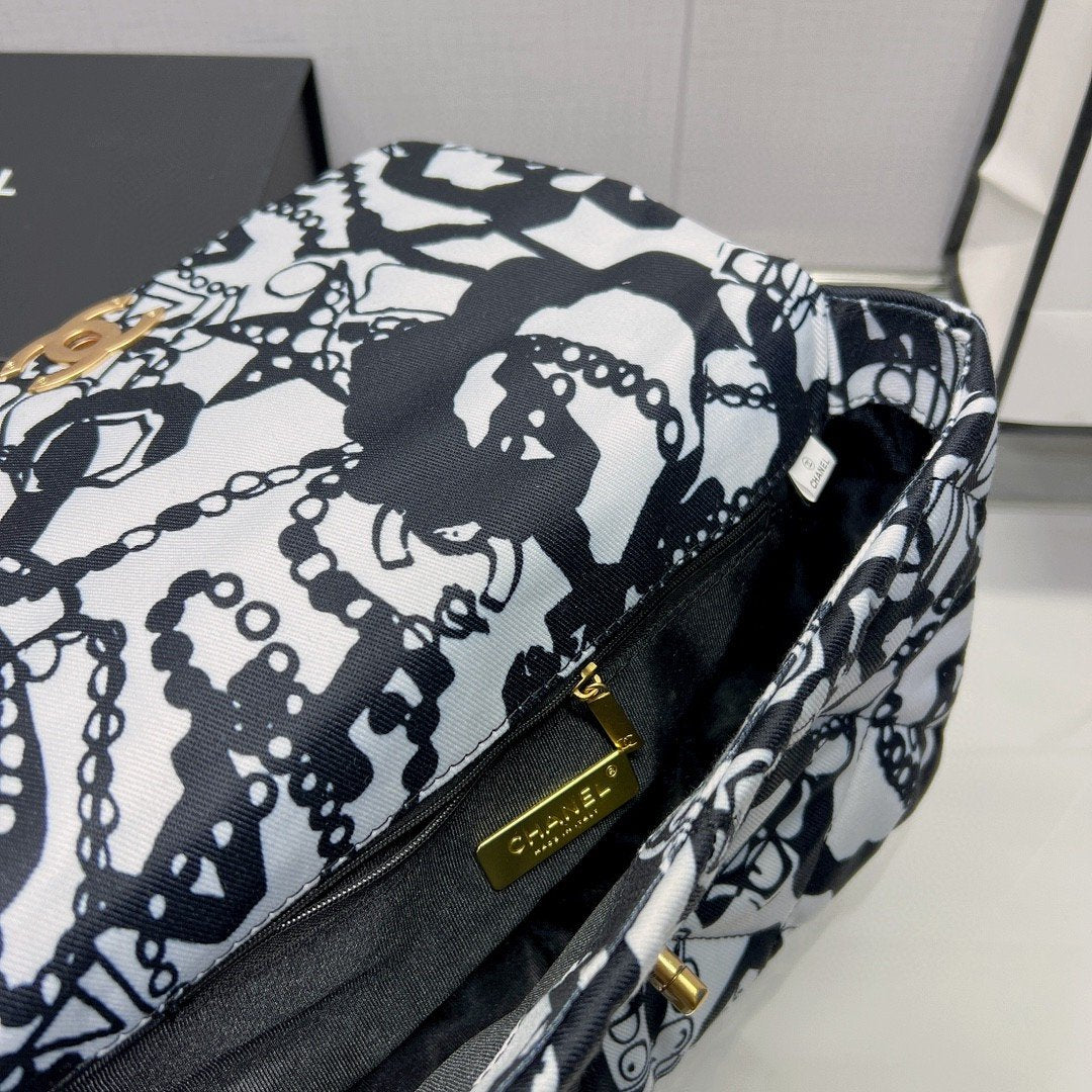 CHL 19 HandBag Printed Canvas Black And White For Women 11.8in/30cm