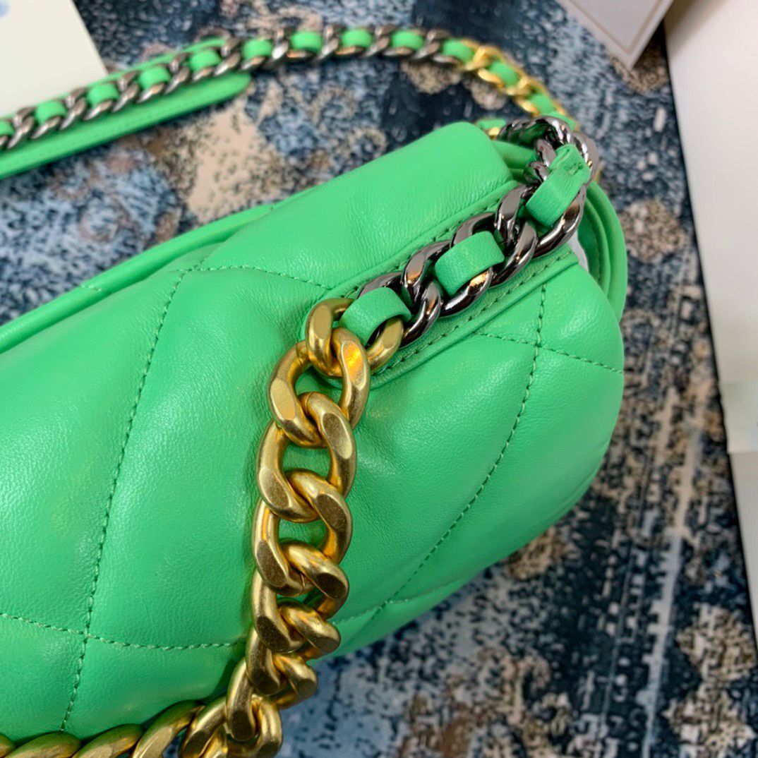 CHL 19 Handbag 26cm Green For Women AS1160