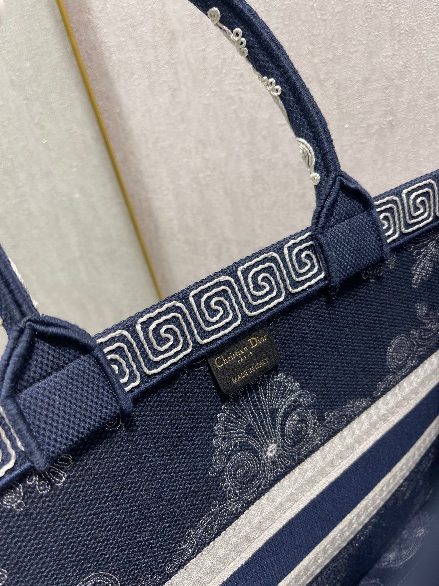 DI Medium Book Tote Blue and White Cornely Embroidery, Blue, For Women Women’s Handbags, Shoulder Bags, 42cm CD M1286ZTZB_M928