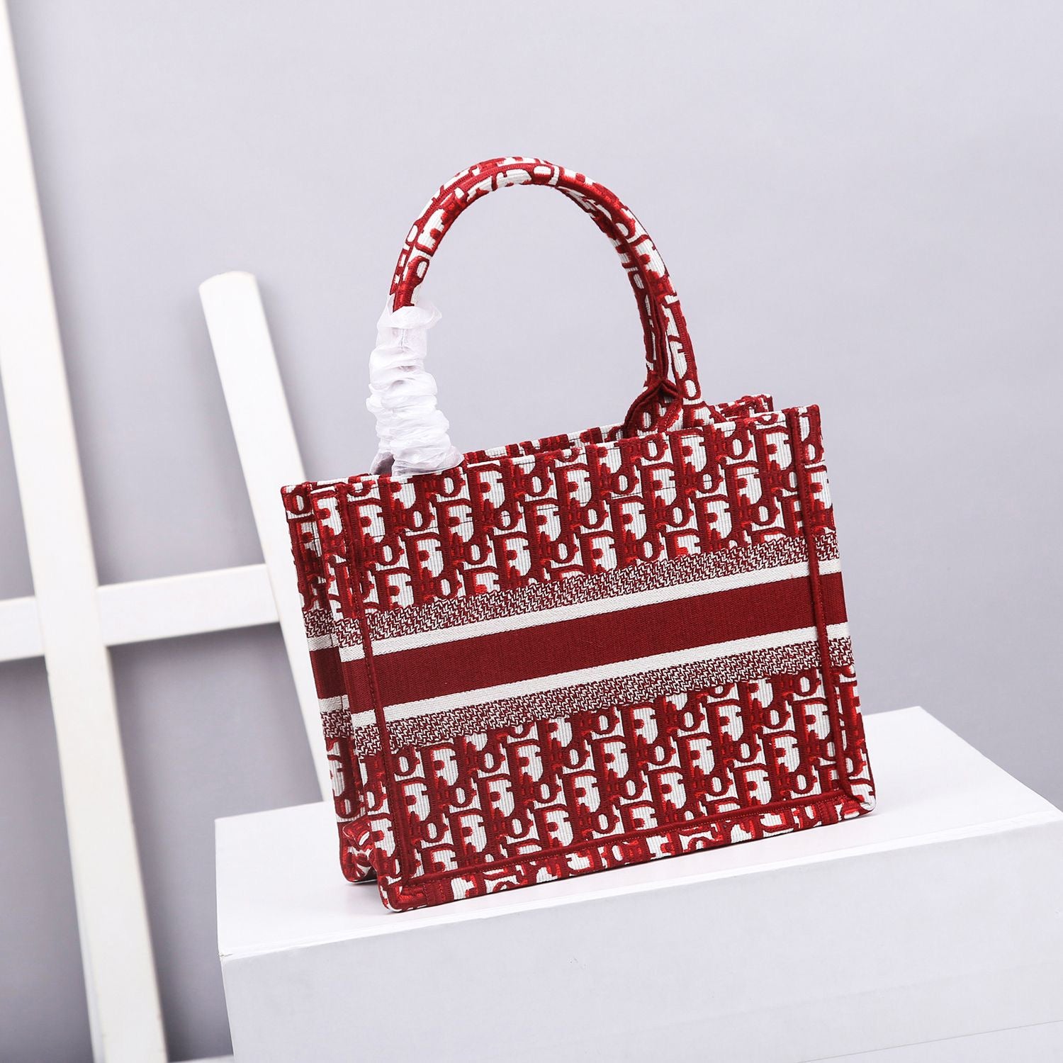 DI Small Book Tote Red, For Women, Women’s Handbags 26.5cm/10.5in CD M1265ZRIW_M17E