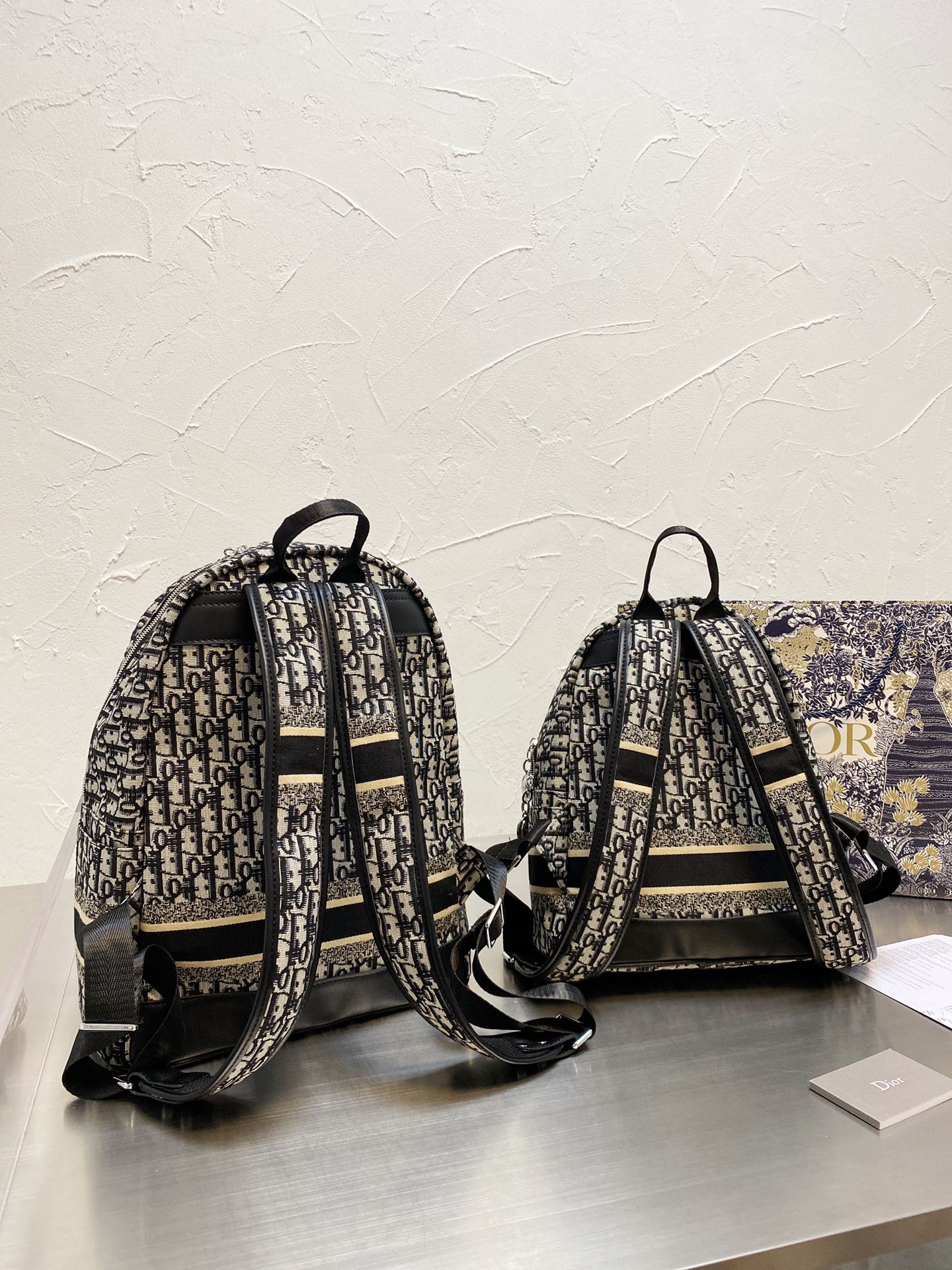 VO - AF Handbags DIR 040