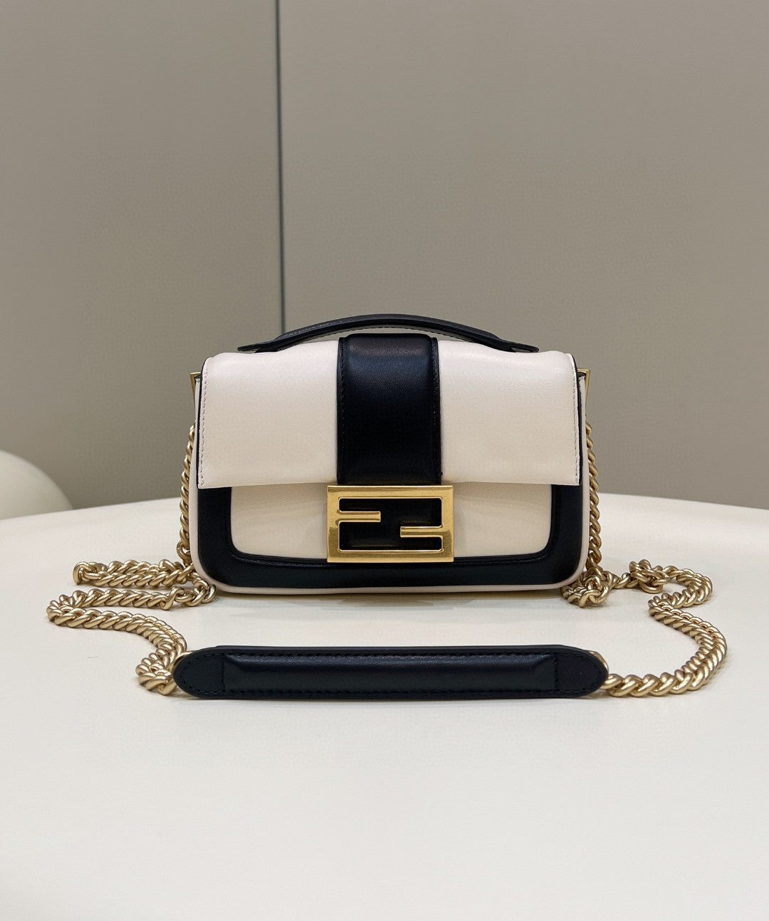 FI Baguette Chain Black and White Bag For Woman 19cm/7.5in