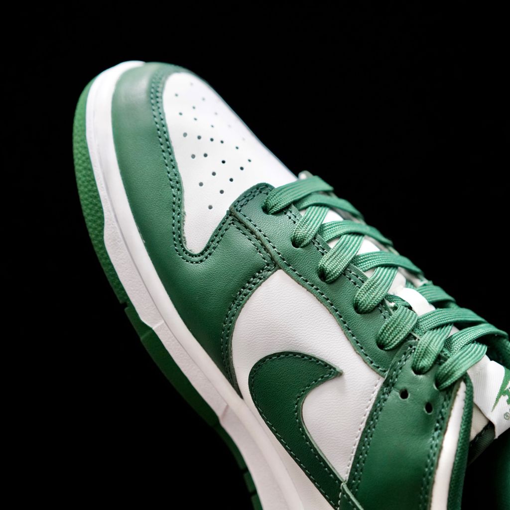 VO -NKE Varsity Green green