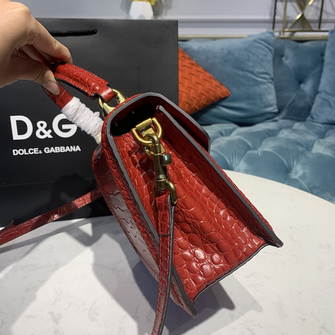 DG Medium Devotion Bag Red For Women 9.5in/24cm