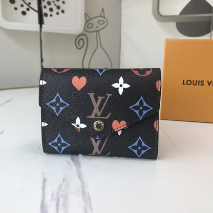 VO - AF Wallets LUV 028