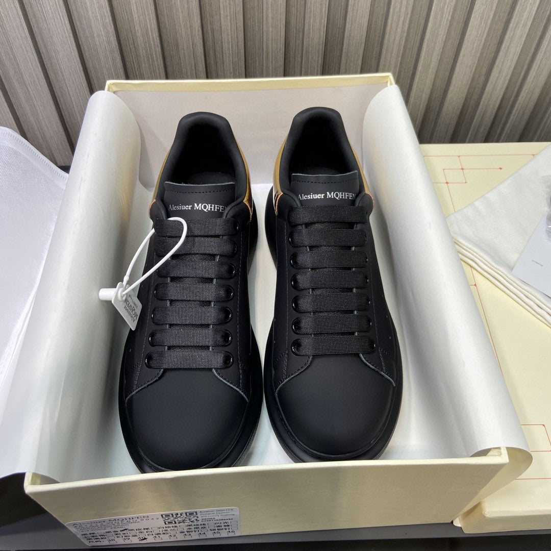 Alexander McQueen Oversized Sneaker Black/Gold For Men