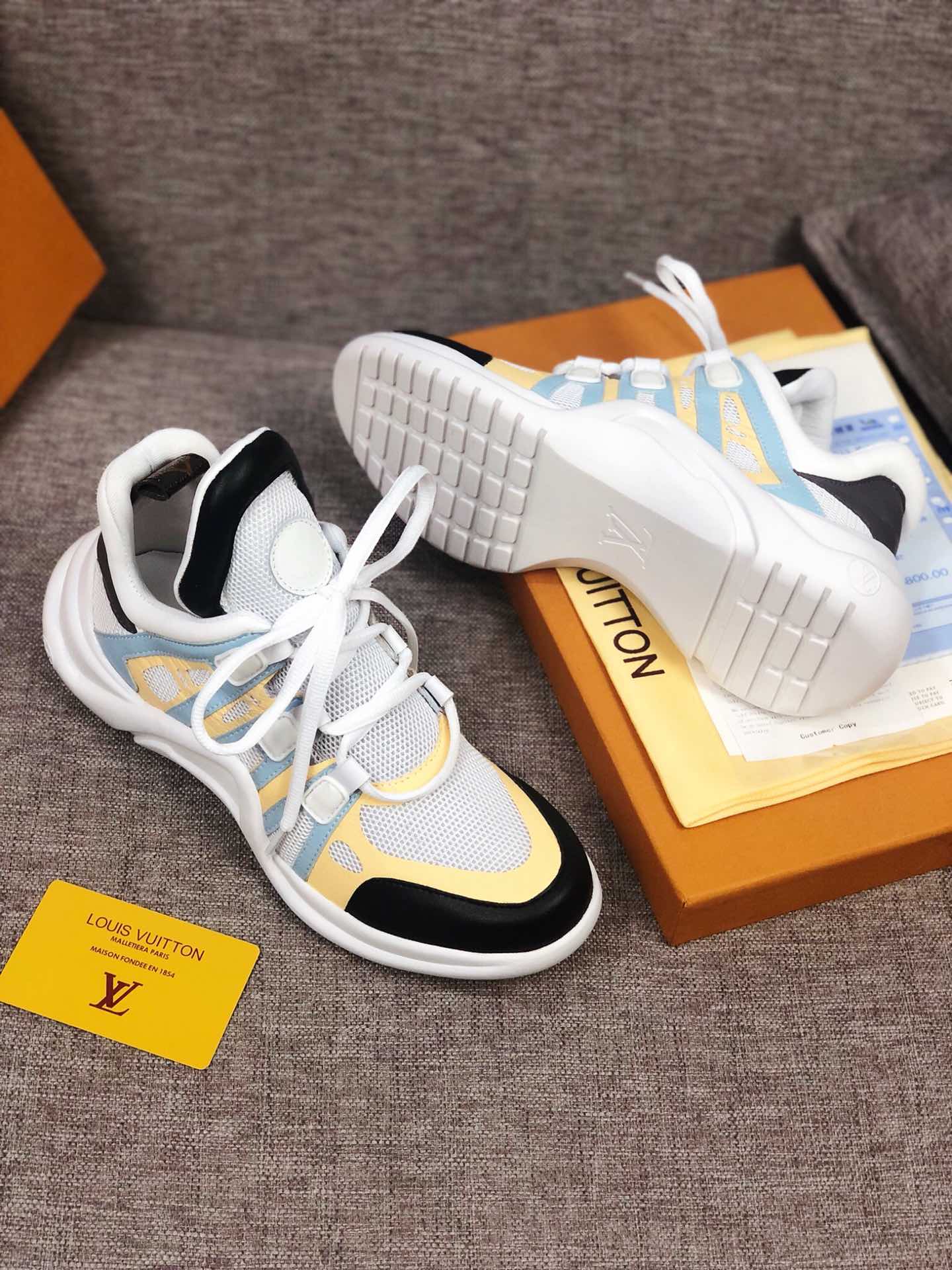 VO - LUV Archlight Black White Yellow Sneaker